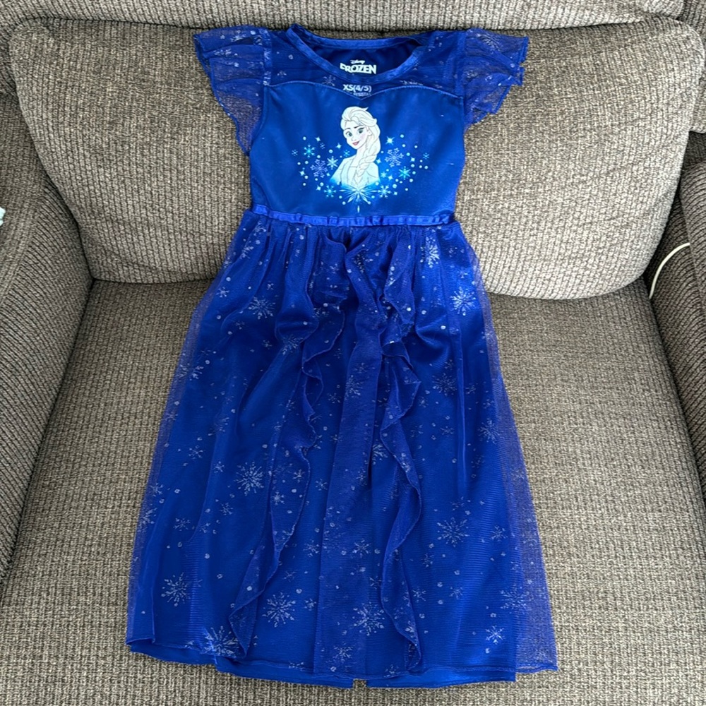 Elsa nightgown